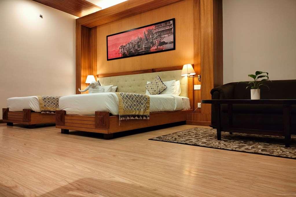 Ramada By Wyndham Varanasi Katesar Chandauli Habitación foto